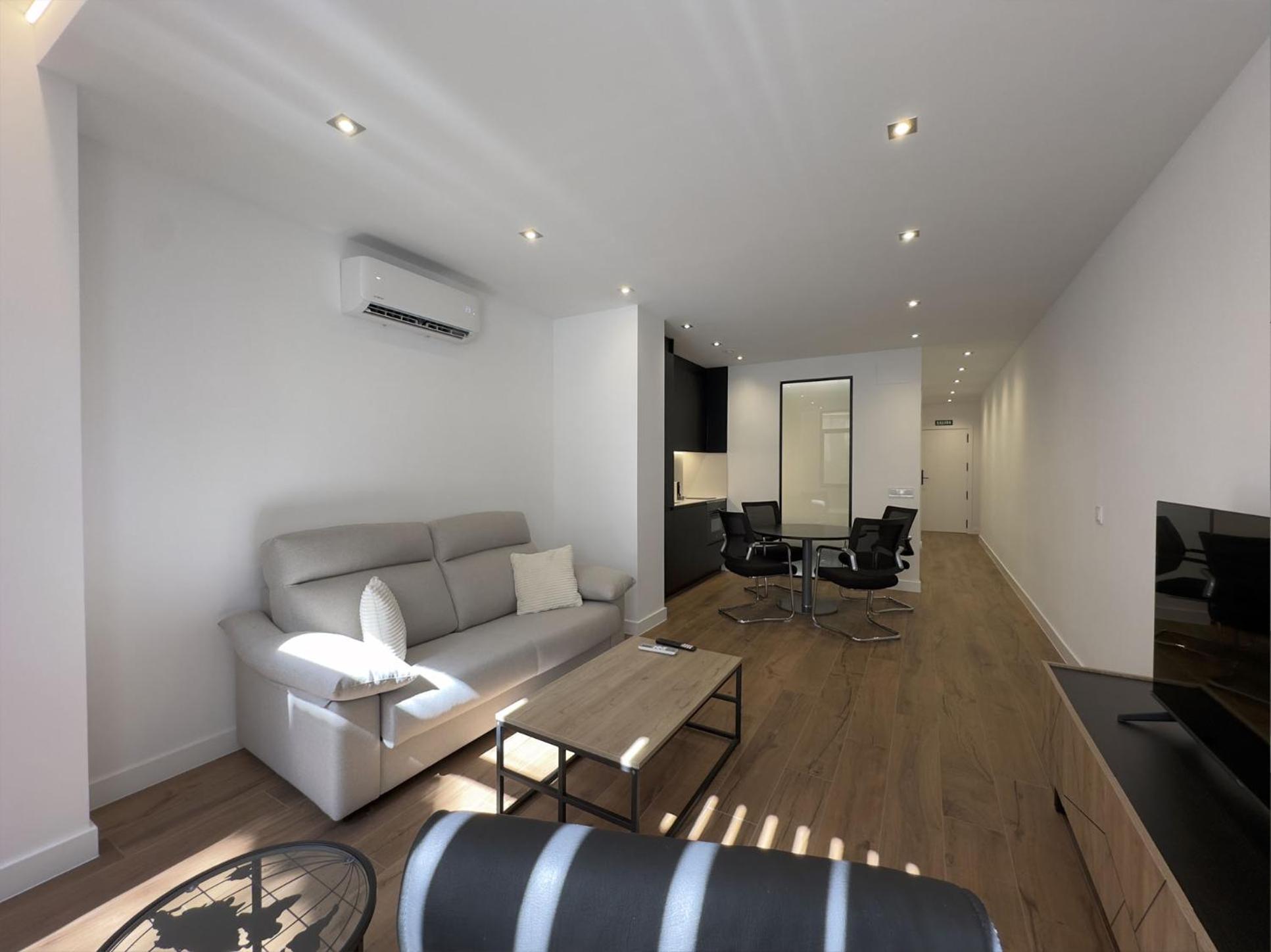 Apartamentos Alfisa Puerta Del Sol Мадрид Екстер'єр фото