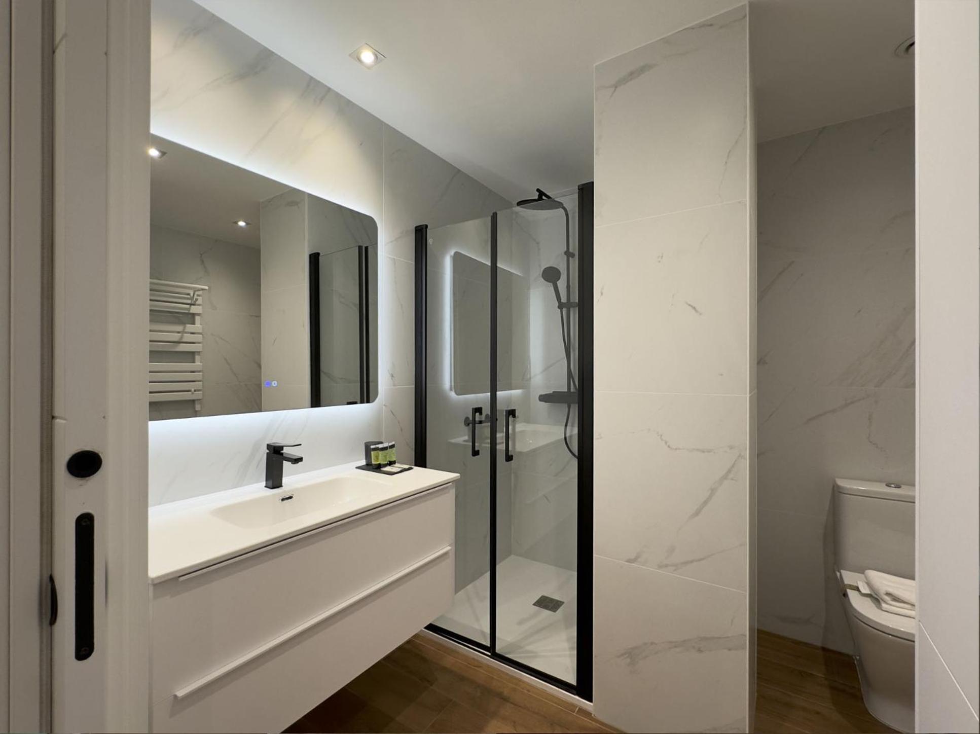 Apartamentos Alfisa Puerta Del Sol Мадрид Екстер'єр фото